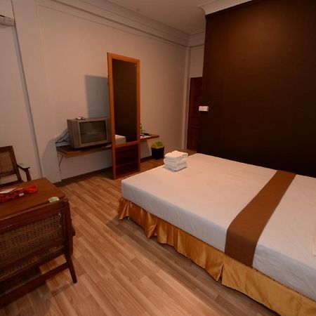 Min Nandar Garden Hotel Thanlyin Exterior foto