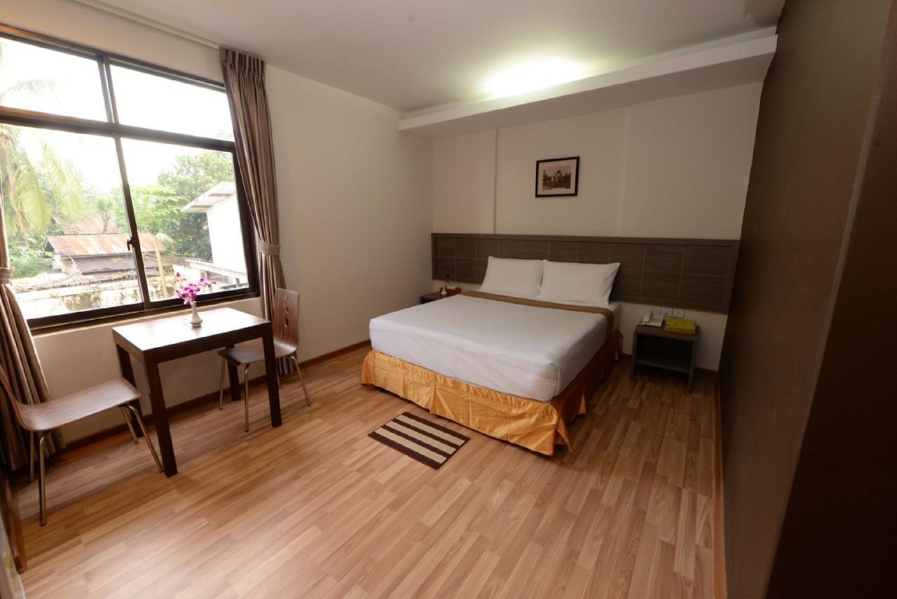 Min Nandar Garden Hotel Thanlyin Exterior foto
