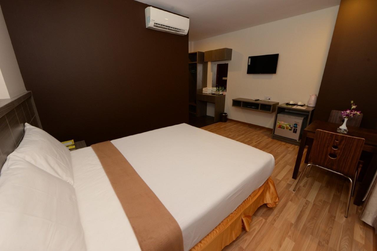 Min Nandar Garden Hotel Thanlyin Exterior foto