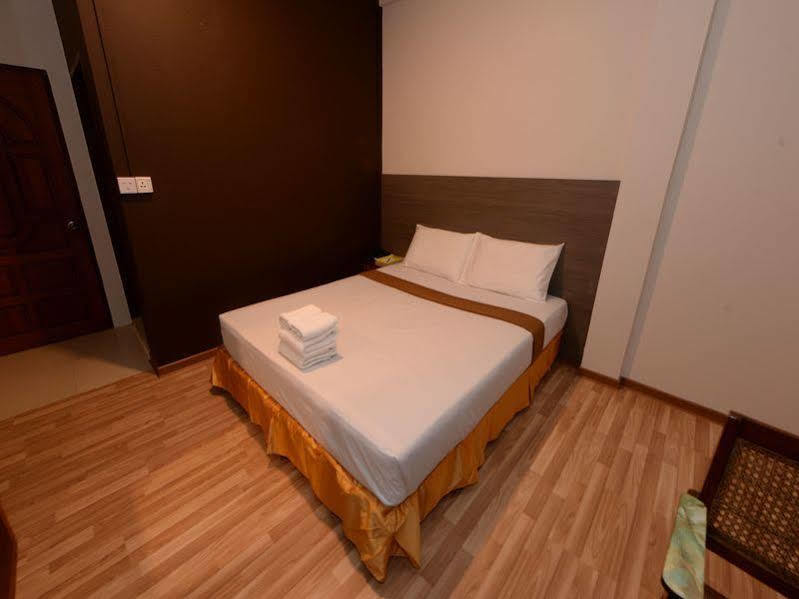 Min Nandar Garden Hotel Thanlyin Exterior foto